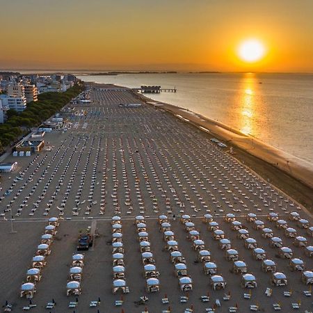 Appartamenti Dal Moro Lignano Sabbiadoro Buitenkant foto